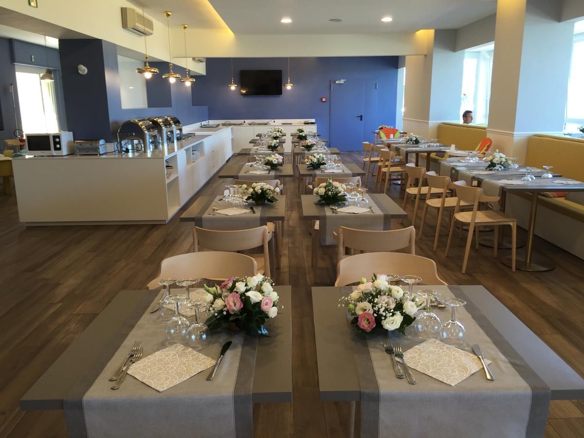 Hotel Tritone เซนีกัลเลีย ภายนอก รูปภาพ