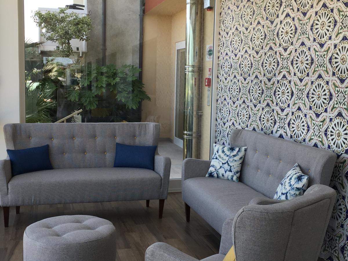 Hotel Tritone เซนีกัลเลีย ภายนอก รูปภาพ